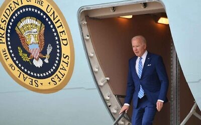 US President Joe Biden steps off Air Force One upon arrival at Des Moines International Airport in Des Moines, April 12, 2022. (Mandel Ngan/AFP via Getty Images)