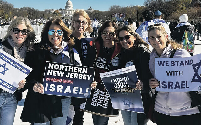 ON THE COVER: From left, Donna Weintraub, Andrea Weinberger, Ronni Schapiro, Diane Rothman, Lauri Bader,and Marcy Cohen stand together at the Mall.