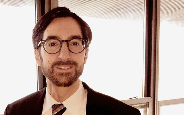 Dr. Daniel Ross Goodman Dr. Daniel Ross Goodman
