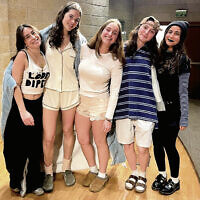 Happy Kivunim travelers were able to hear the megillah read after all.
