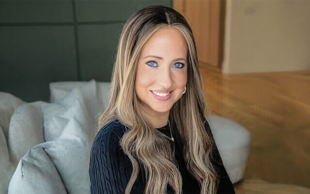 Dr. Julie Golding