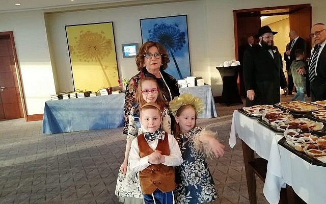 Attendees at the Warsaw Hilton, April 19, 2019. Hundreds gathered to celebrate the first seder in the former Warsaw Ghetto since it was razed in 1943. (Courtesy Chabad of Warsaw/via Times of Israel)
