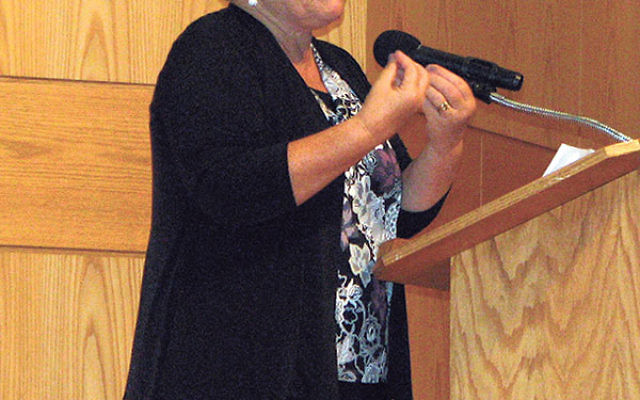 Miriam Peretz, speaking at Rae Kushner Yeshiva High School in Livingston, told the students, “It is a mitzva, a mission to continue to defend the country.” 
