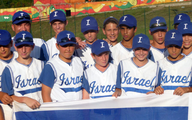 Lipsey, first row, second from right, and his teammates were on the first team from Israel to win the championship of the Tuscany Series.