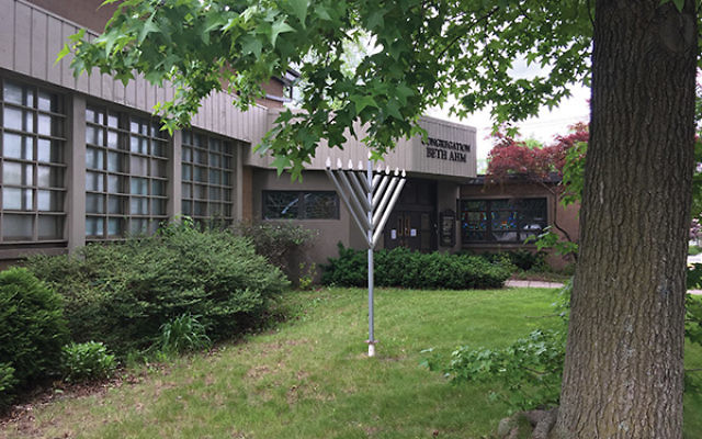 Congregation Beth Ahm of West Essex in Verona held its last service on June 3. Photo by Johanna Ginsberg