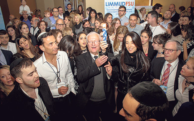 Limmud participants take part in a Havdala ceremony. &nbsp;&nbsp; &nbsp;