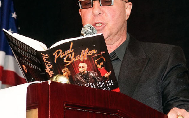 Paul Shaffer reads from his memoir about growing up in an Orthodox synagogue in Ontario at UJA MetroWest’s MetroMagic Feb. 4.