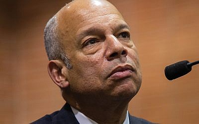 Jeh Johnson, former national secretary of homeland security, said violence is fueled by “the decline in civility from political leaders.” Photo by Tony Turner