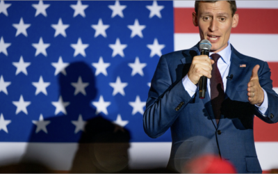 Republican U.S. senatorial candidate Blake Masters speaks at a campaign event on the eve of the primary in Phoenix, Aug. 1, 2022. (Brandon Bell/Getty Images)