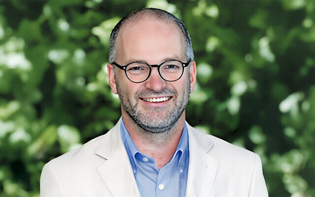 Dr. Jeremy Brown