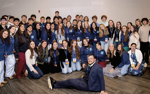 The delegation of New Jersey JSU presidents poses together. (All photos JSU-Etan Vann)