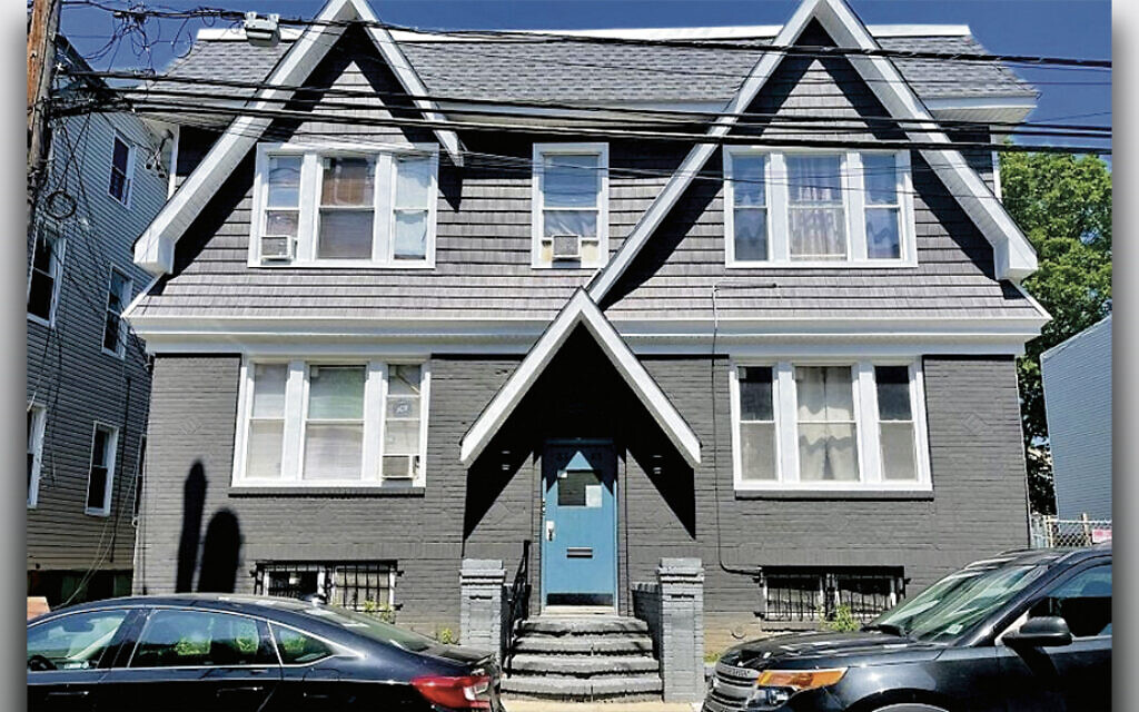 83 Aldine Street, Newark