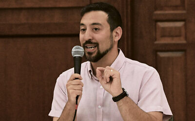 Rabbi Simeon Cohen (Jerry Siskind)