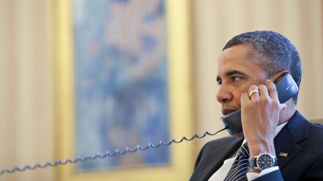 Obama talks to Netanyahu over the phone on Jan. 12 (Illustrative photo: White House / Peter Souza)