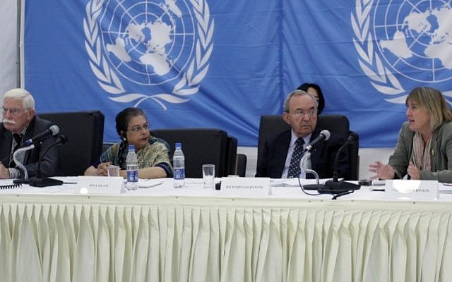 Judge Richard Goldstone (second from right) and Christine Chinkin (right) at public hearings in 2009 about alleged Israeli violations committed during Operation Cast Lead. (UN/Flash 90)