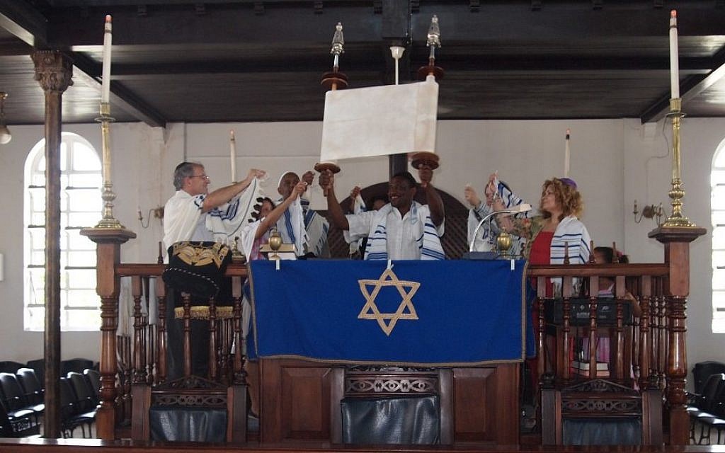 Jamaican converts in Kingston's Shaare Shalom Synagogue (photo credit: Rabbi Dana Evan Kaplan)