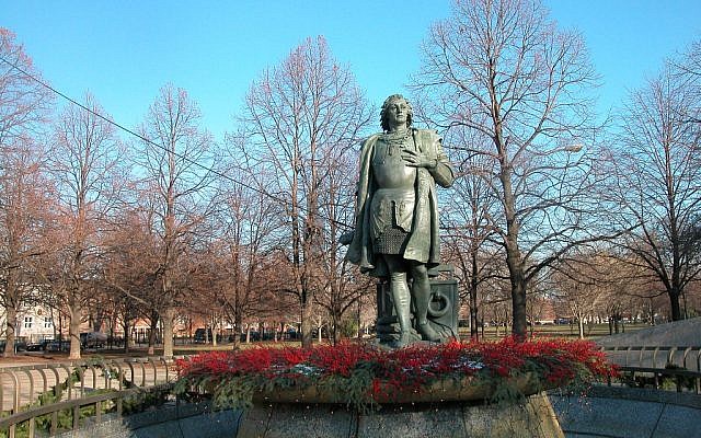 Christopher Columbus statue in Arrigo Park, Chicago, Illinois (photo credit: CC-BY 2.0 davidwilson1949, Flickr)