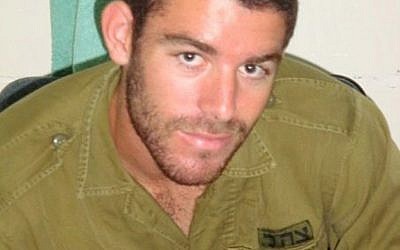Avi Schaefer bertugas di IDF sebelum kematiannya pada tahun 2010. (Kredit foto: Courtesy Avi Schaefer Foundation)