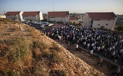 Hundreds of people visiting Givat Ulpana in May. (photo credit: Flash90)