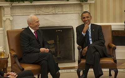 Shimon Peres menerima medali AS, mengatakan kehormatan adalah milik seluruh Israel