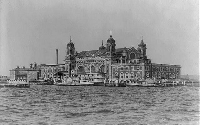 Ellis Island in 1905. (photo credit: Wikimedia commons)