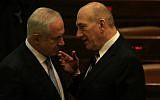 Prime Minister Benjamin Netanyahu (left) with Ehud Olmert in 2009. (Yossi Zamir/Flash90)