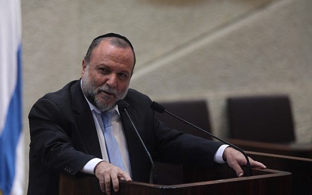 Yitzhak Cohen, speaking at the Knesset in 2011 (photo credit: Kobi Gideon/Flash90)