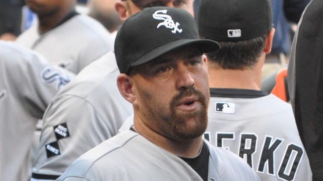 Chicago White Sox acquire Kevin Youkilis from Boston Red Sox