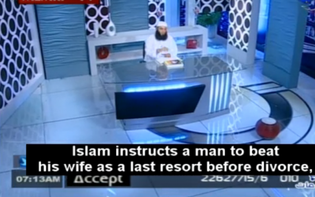 Beating video wife husband Muslim women