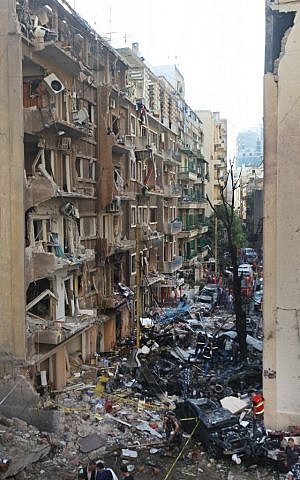Bom mobil Beirut membunuh pejabat tinggi keamanan, 7 lainnya