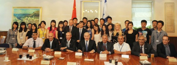 Prime Minister Benjamin Netanyahu meets with a delegation of Chinese students at the PM's office in Jerusalem in July 31(Photo credit: Amos Ben Gershom/GPO/FLASH)