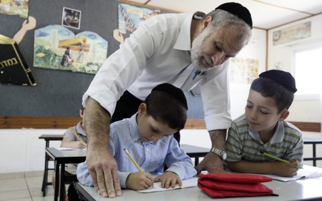 Ultra-Orthodox Children in a Jerusalem classroom, August 2009 (photo credit: Abir Sultan/Flash90)