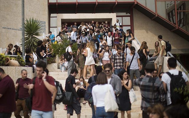 Students at Jerusalem's Hebrew University, October 21 (photo credit:  Yonatan Sindel/Flash90)