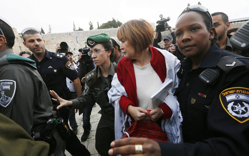 Five Female Worshipers Detained At Western Wall The Times Of Israel