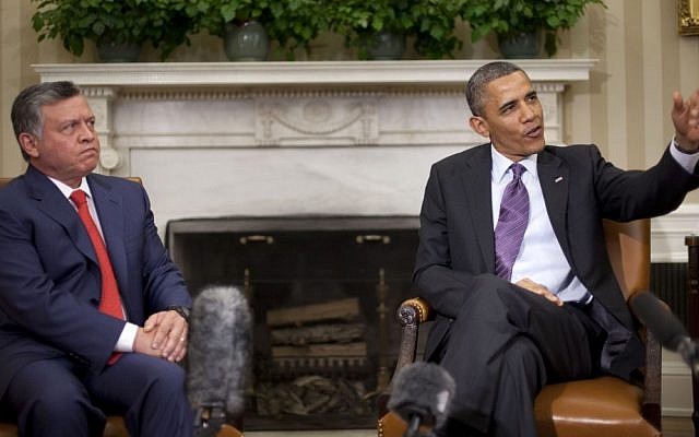 Jordan's King Abdullah II (left) meets with US President Barack Obama at the White House in Washington, DC, April 26, 2013. (photo credit: AP/Pablo Martinez Monsivais)