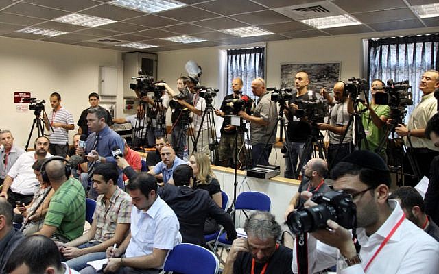 Illustrative: Reporters and photographers during a press conference at the Prime Minister's Office in Jerusalem in 2011. (photo credit: Mark Israel Sellem/Flash90)