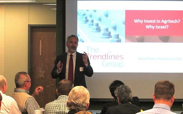 Trendlines CEO Steve Rhodes speaks at an agritech roadshow event in St. Louis (Photo credit: Courtesy)
