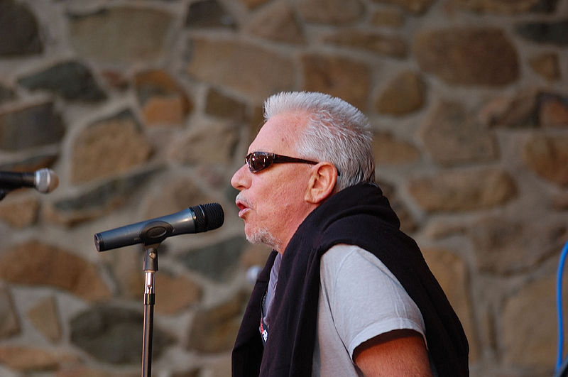 Animals' Eric Burdon caves to threats, cancels Israel concert | The Times  of Israel