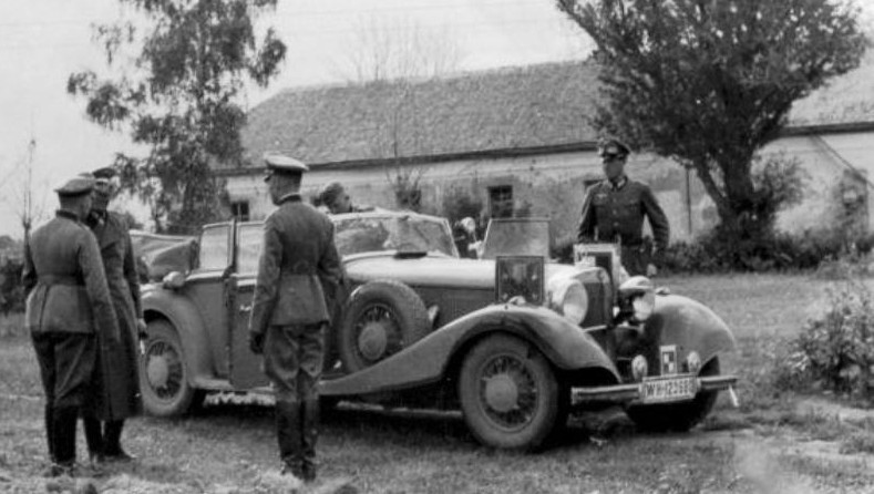mon dernier dio France 40 "la charge du Tunisie" terminé - Page 2 1941-Mercedes-Benz-540K-e1375736549429