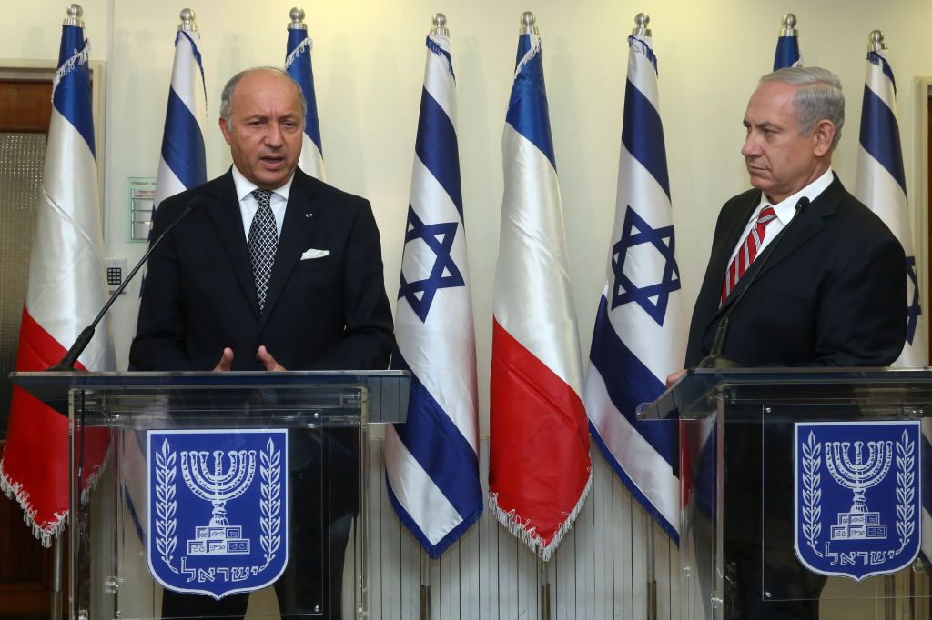 Prime Minister Benjamin Netanyahu meets with the foreign minister of France, Laurent Fabius, at the Prime Minister's office in Jerusalem, 25 August 2013 (photo credit: Marc Israel Sellem/Pool/Flash90)