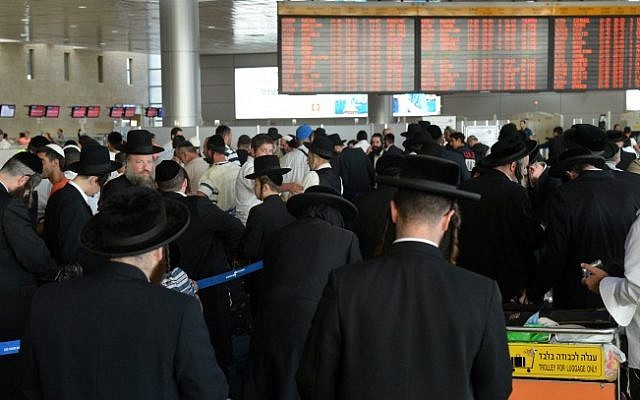 Hasidic Jews en route to Uman for Rosh Hashanah celebrations, Monday (photo credit: Yossi Zeliger/Flash90)