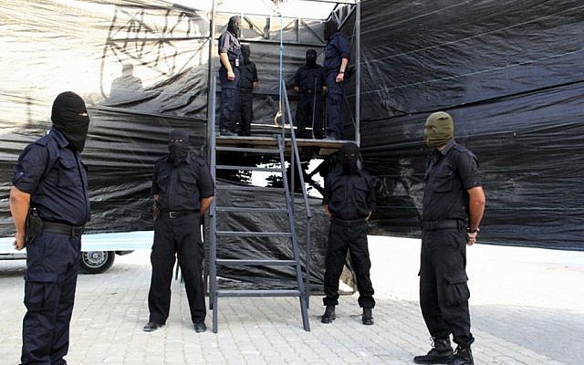 This photograph released by the Gaza Strip Interior Ministry purports to show a gallows prepared for the execution of Hani Abu Aliyan, a 28-year-old convicted of killing two people, in the Gaza Strip, Wednesday, October 2, 2013. (AP/Gaza Interior Ministry)