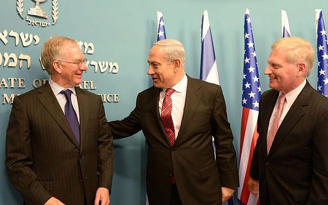 Then-AIPAC president Michael Kassen, left, and executive director Howard Kohr, meeting with Benjamin Netanyahu in Jerusalem in January 2013. (photo credit: Amos Ben Gershom/GPO/Flash90)