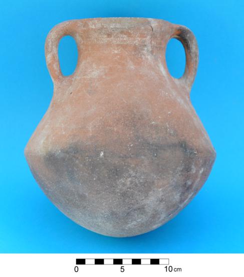 A late Bronze Age cooking pot from Tell Abu al-Kharaz. (photo courtesy of Dr. Peter M. Fischer)