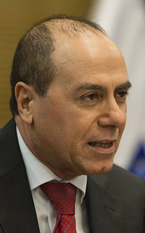 Silvan Shalom, minister of national infrastructure, energy, and water, December 23, 2013. (photo credit: Flash90)