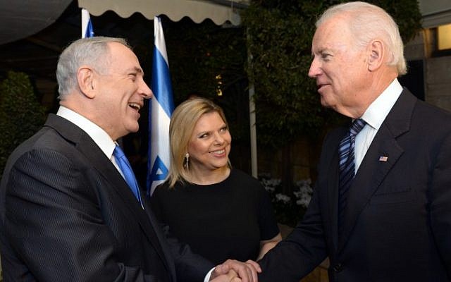 Prime Minister Benjamin Netanyahu and US Vice President Joe Biden, January 13, 2014. (photo credit: Haim Zach/GPO/Flash 90)
