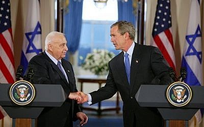 Prime minister Ariel Sharon and President George W Bush at the White House in April 2004 (photo credit: White House / Wikipedia Commons)