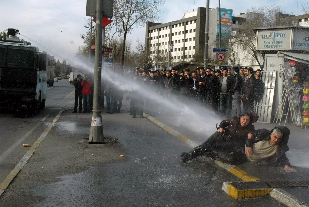 Turkish Police Break Up Internet Protest In Istanbul The Times Of Israel