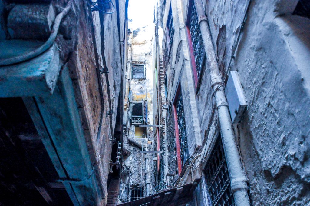 Homes in the mellah, or old Jewish quarter, of Fez, are located very close together, with tiny alleys as streets. (photo credit: Michal Shmulovich)