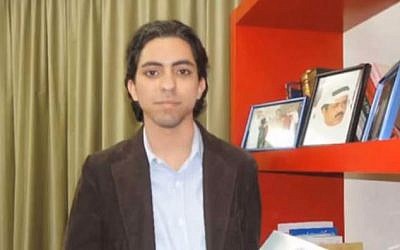 Saudi Arabian liberal rights activist Raif Badawi who was sentenced to 10 years in prison and 1,000 lashes, May 2014. (screen capture: YouTube/Saudi Liberals)